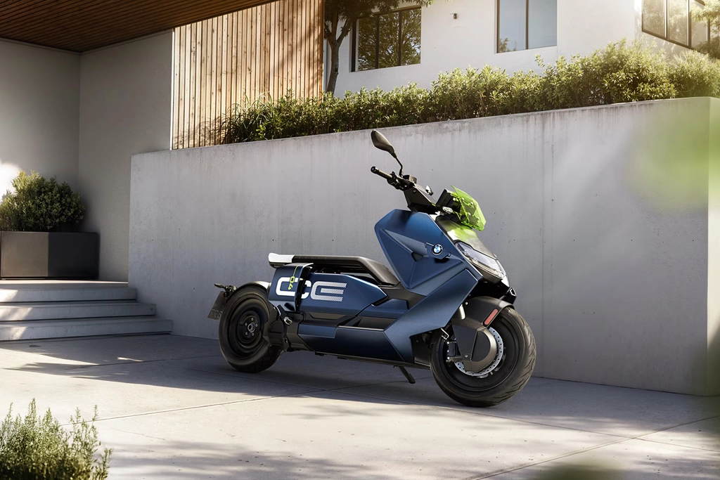 bmw_motorrad_ce_04_banner_1815412923.webp