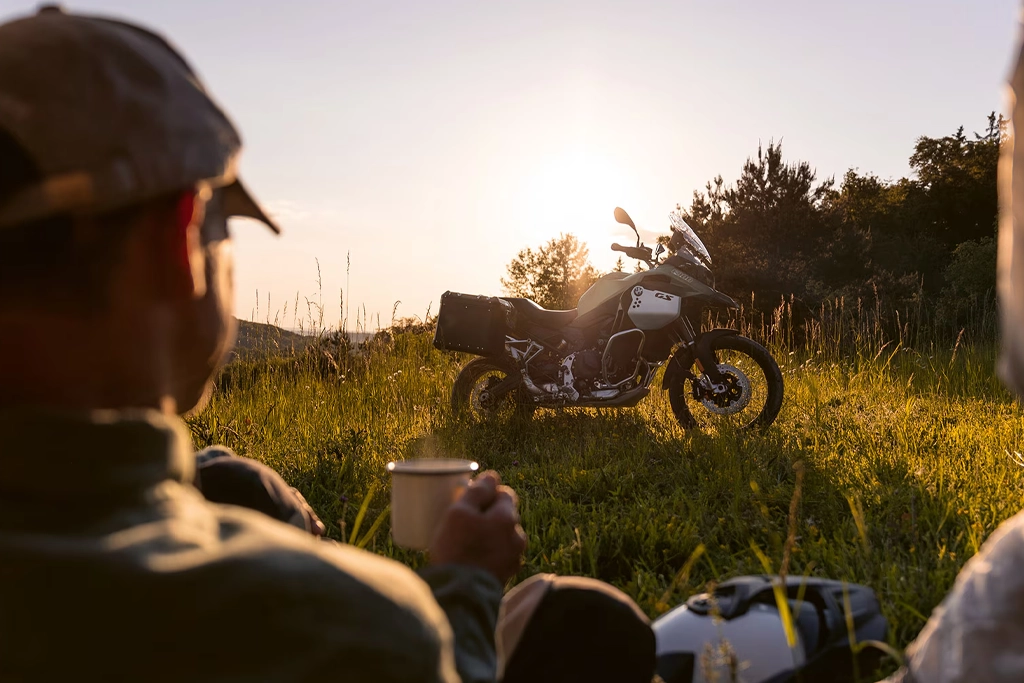 bmw_motorrad_f_900_gs_adventure_banner_526428680.webp