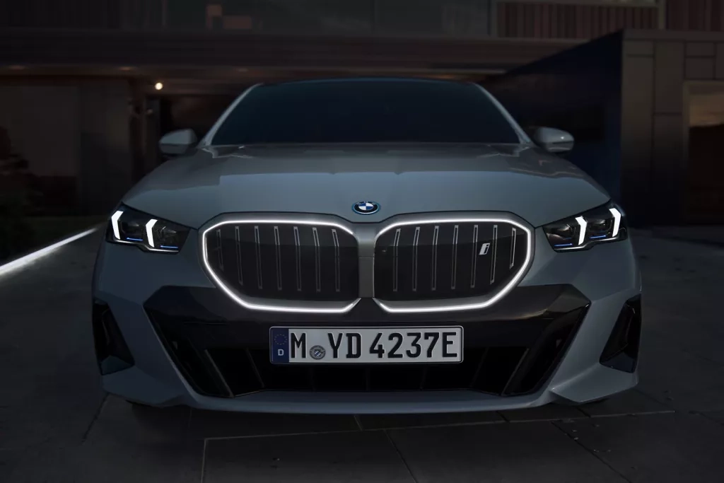 BMW i5, vue avant